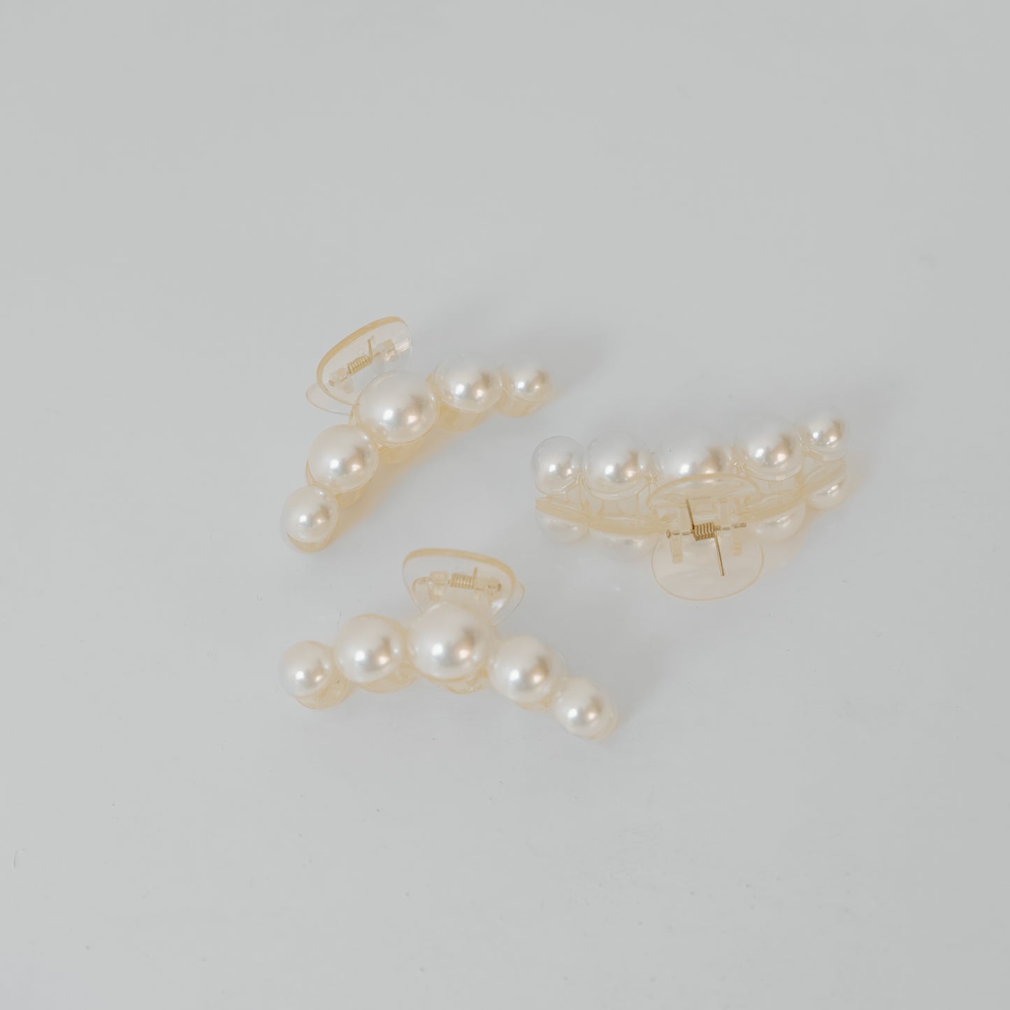 Pearl Claw Clip